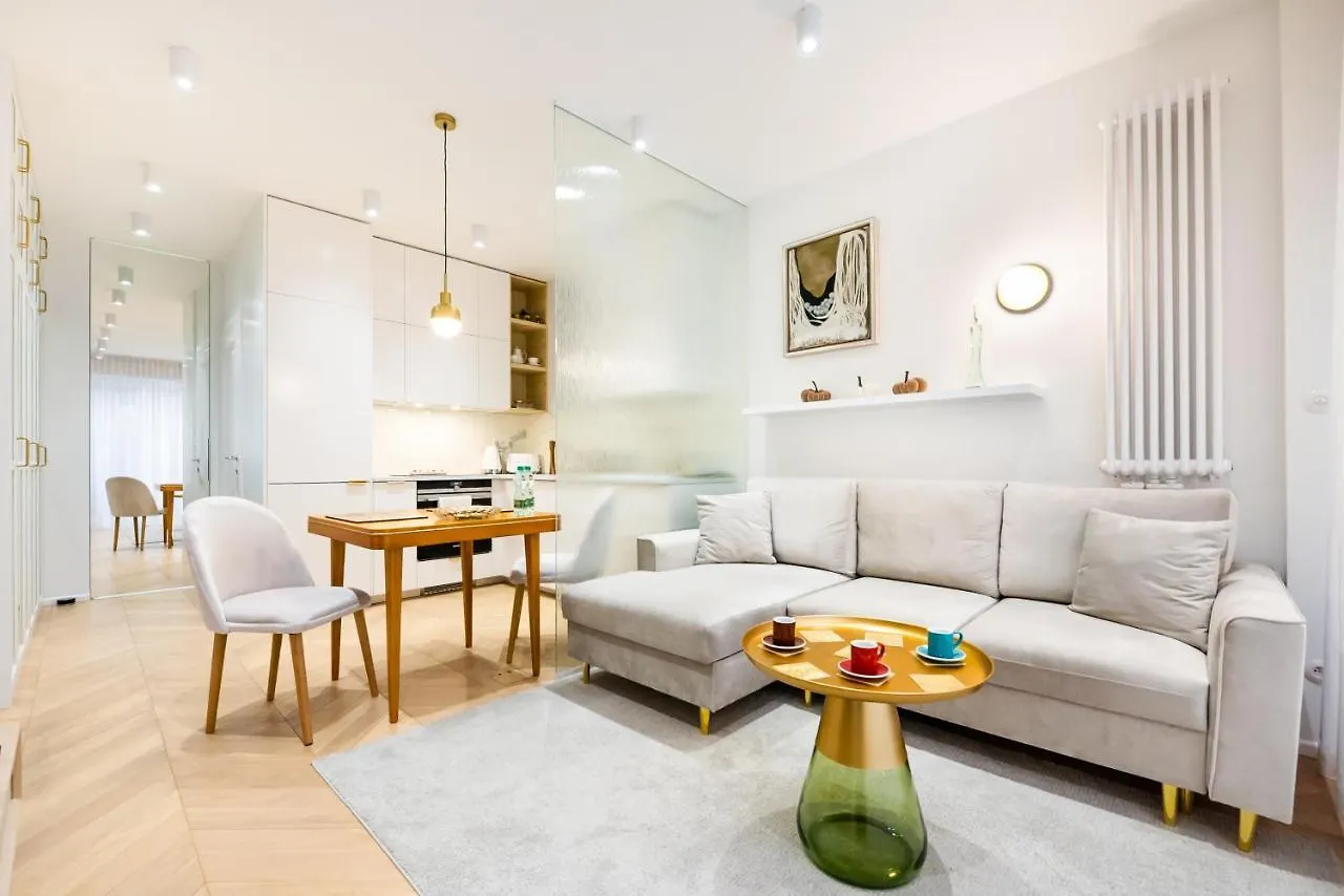 Eko Park Abdank White Apartment location